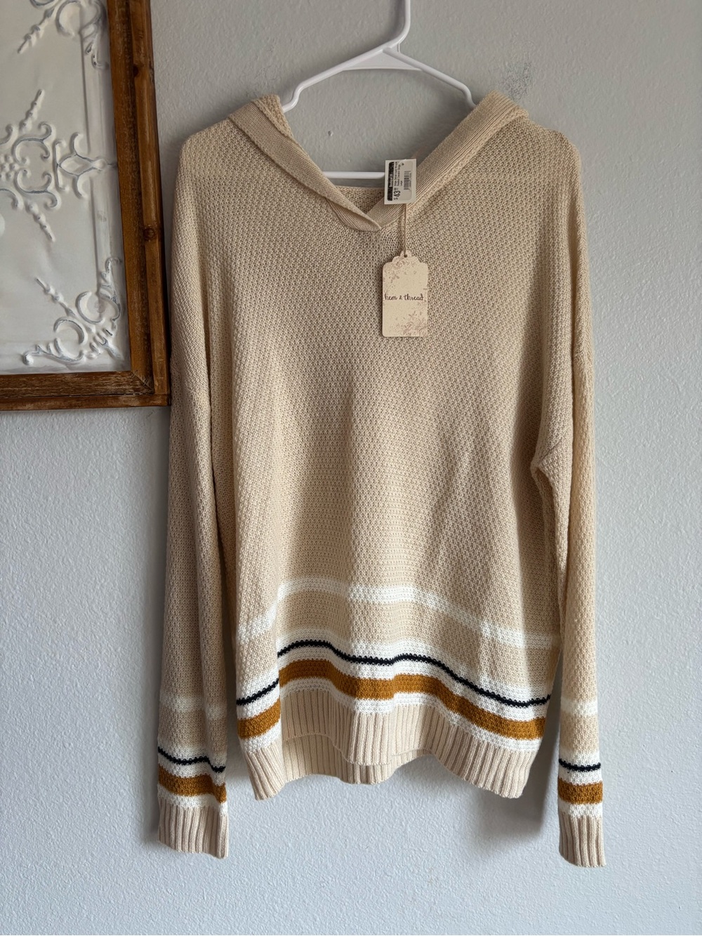 Hem & Thread womens size large Cream striped Knit Hoodie Sweater NWT v neck